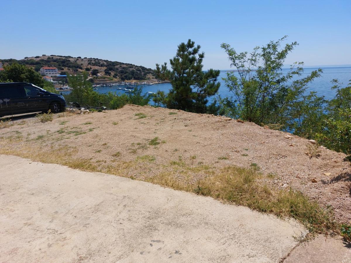 Apartmani Denis Stara Baska Exterior photo