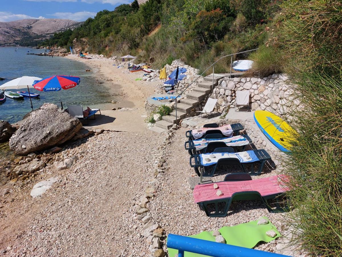 Apartmani Denis Stara Baska Exterior photo