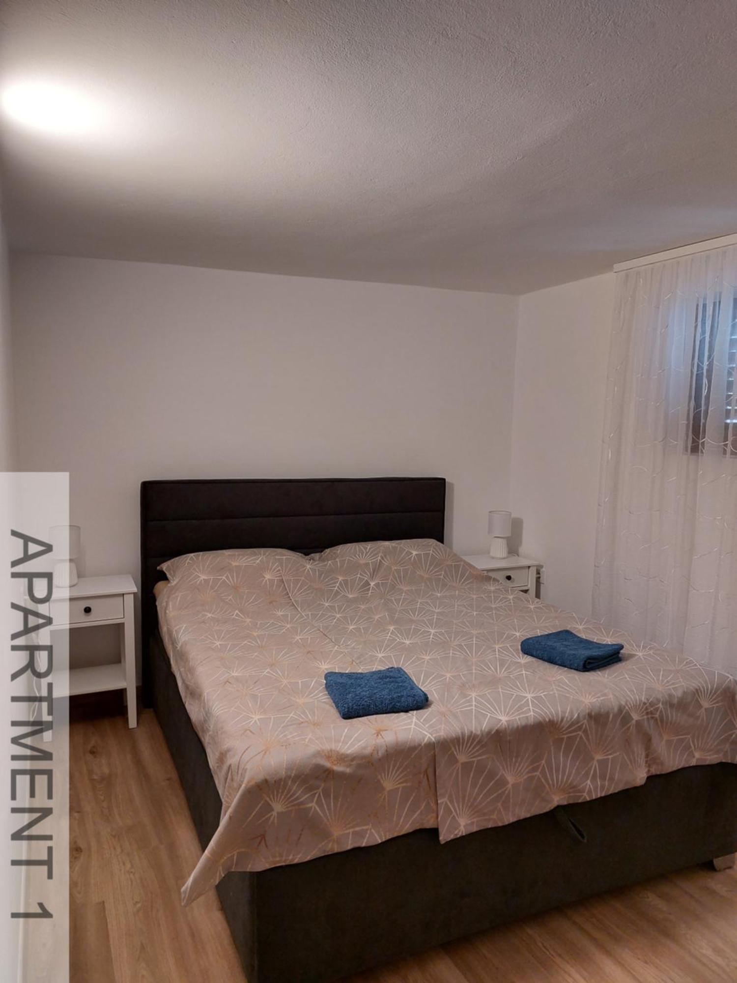 Apartmani Denis Stara Baska Exterior photo